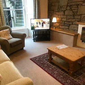 Apartment Fantastic 3 Double Bedrooms 2 Bathrooms Garden Sleeps 6 Edinburgh